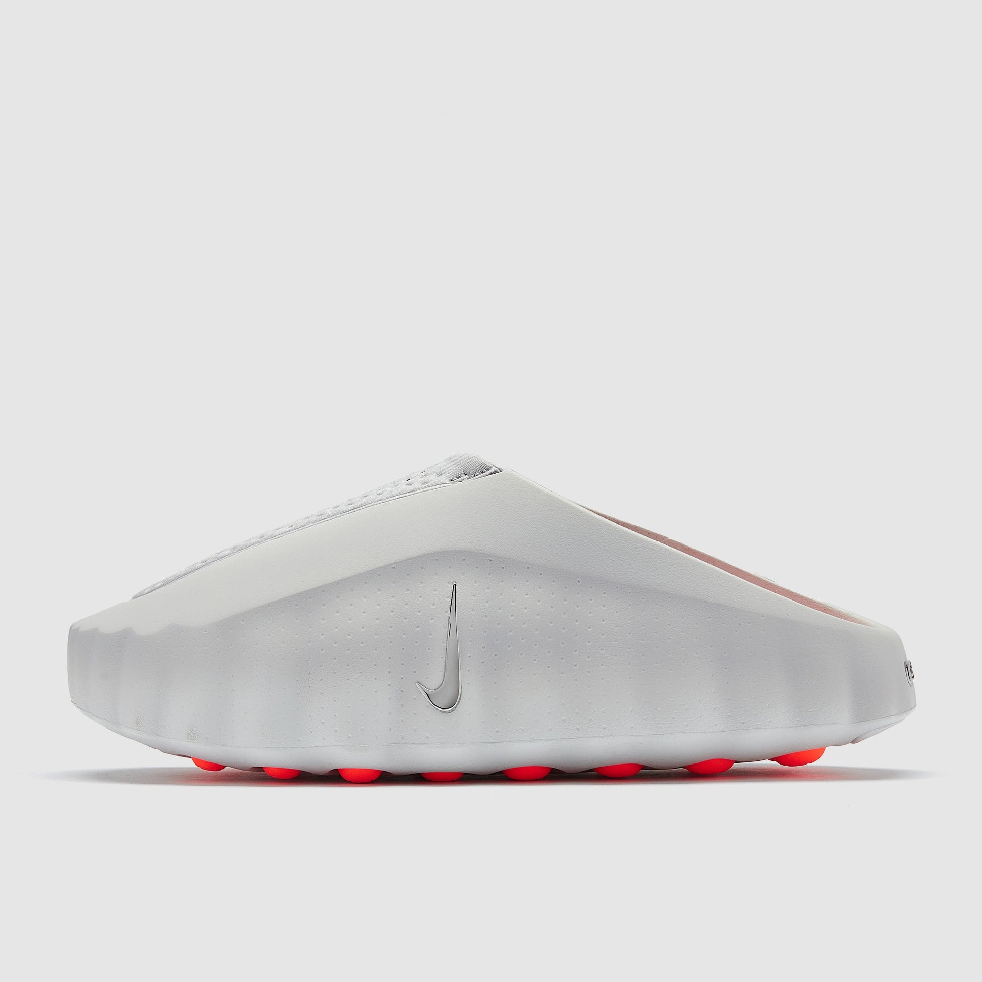 Nike Womens Mind 001 Pregame Mules