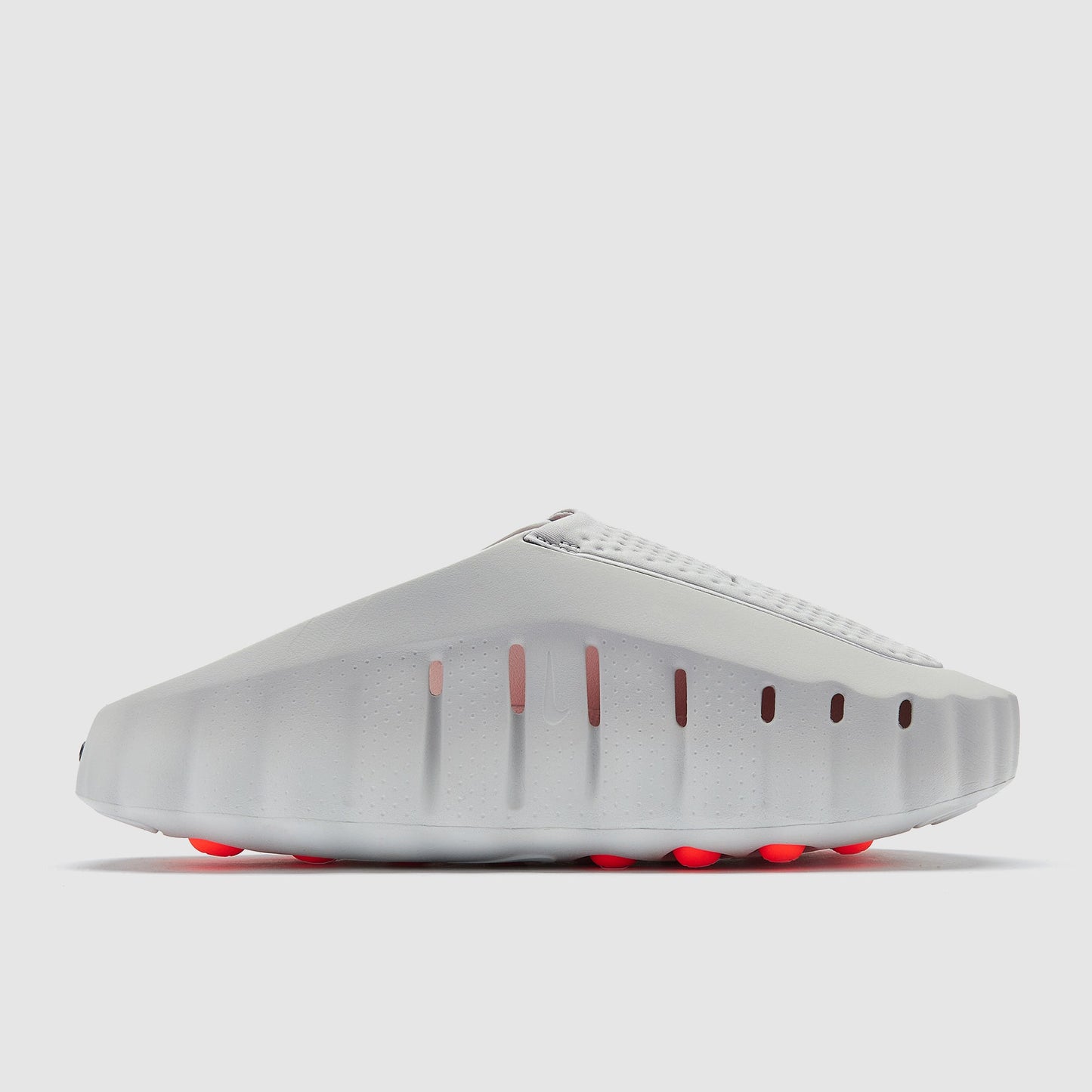 Nike Womens Mind 001 Pregame Mules