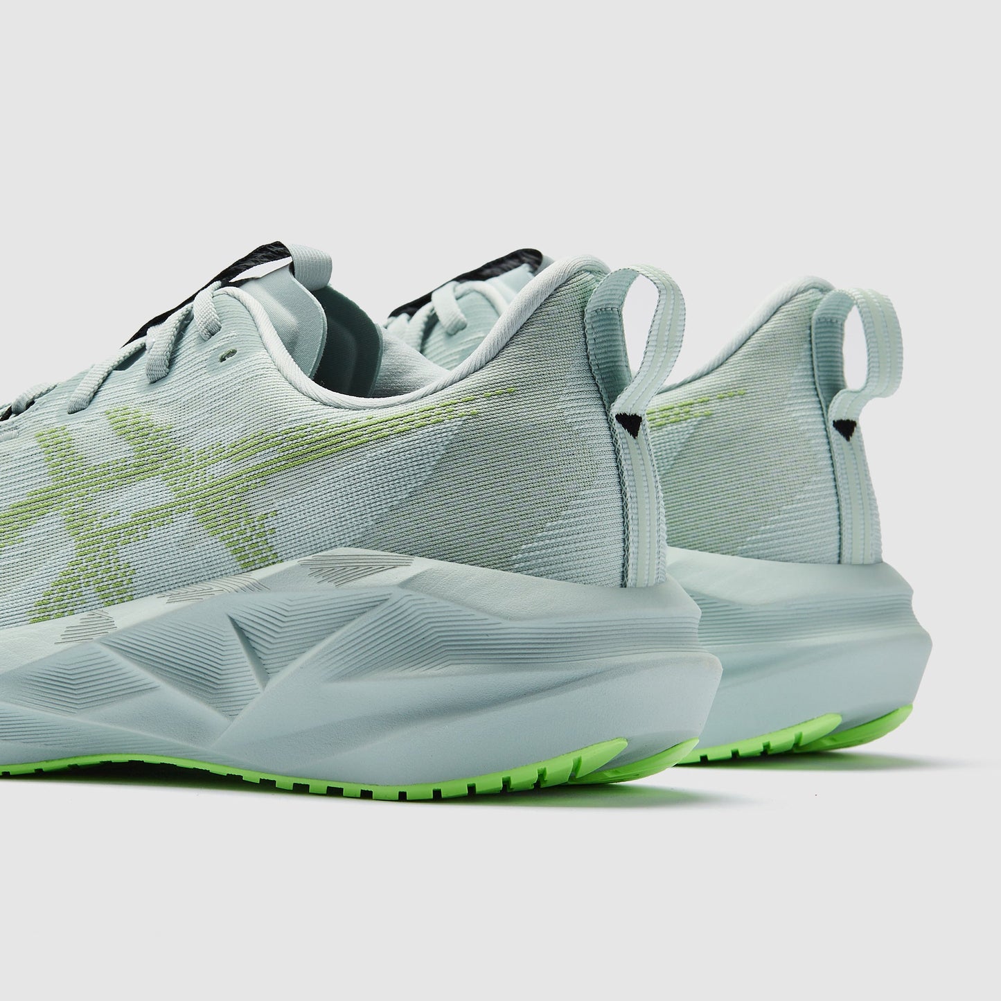 Asics Novablast 5