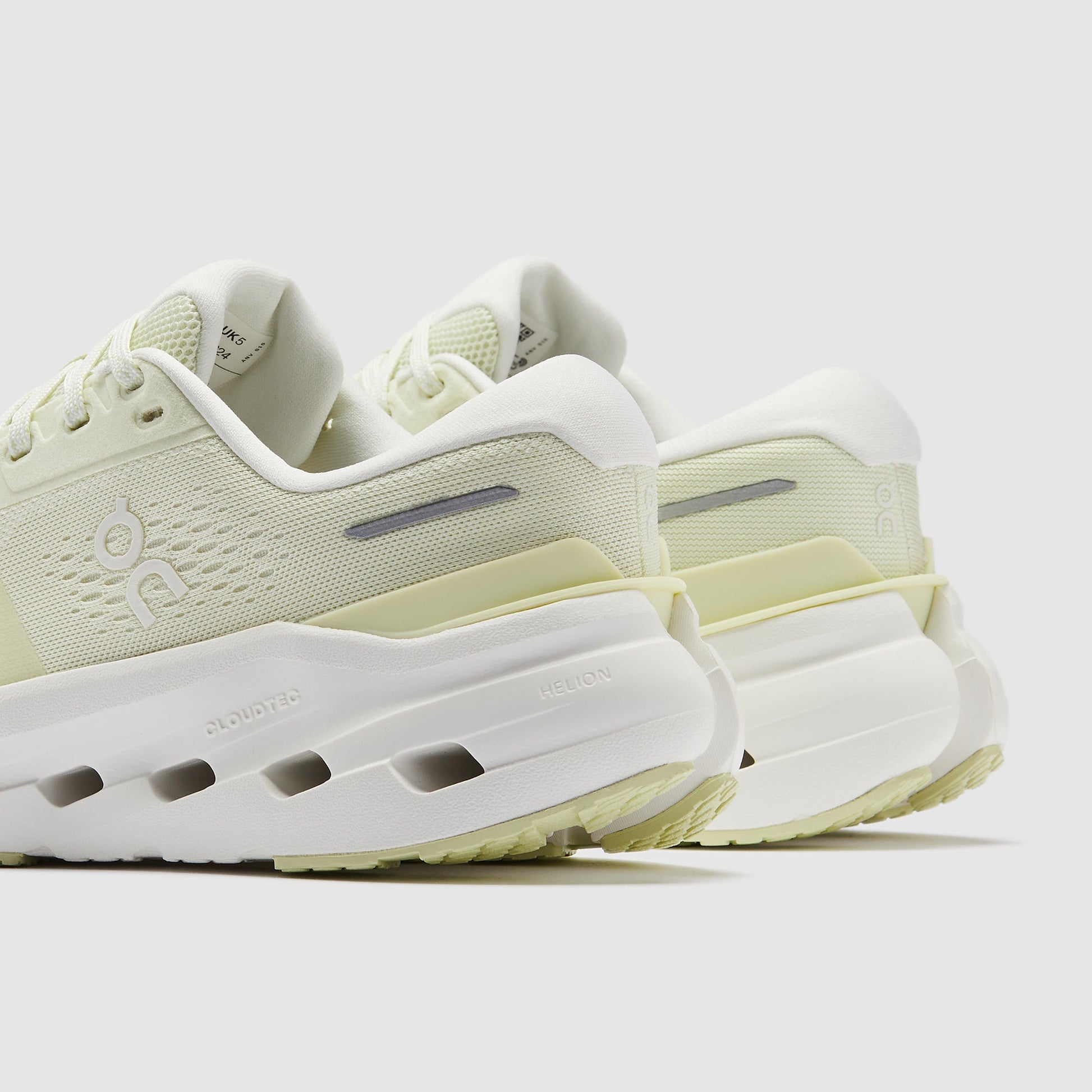 On Womens Cloudrunner 3