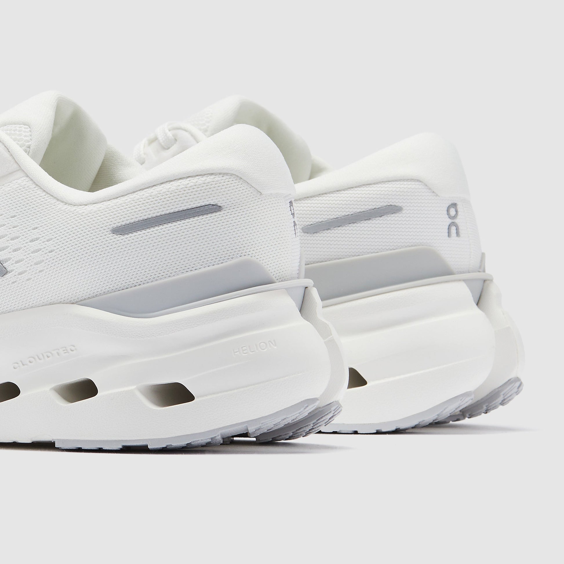 On Womens Cloudrunner 3 Wide