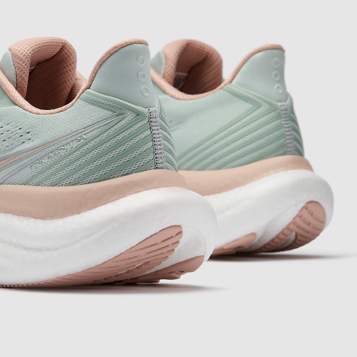 Saucony Womens Triumph 23