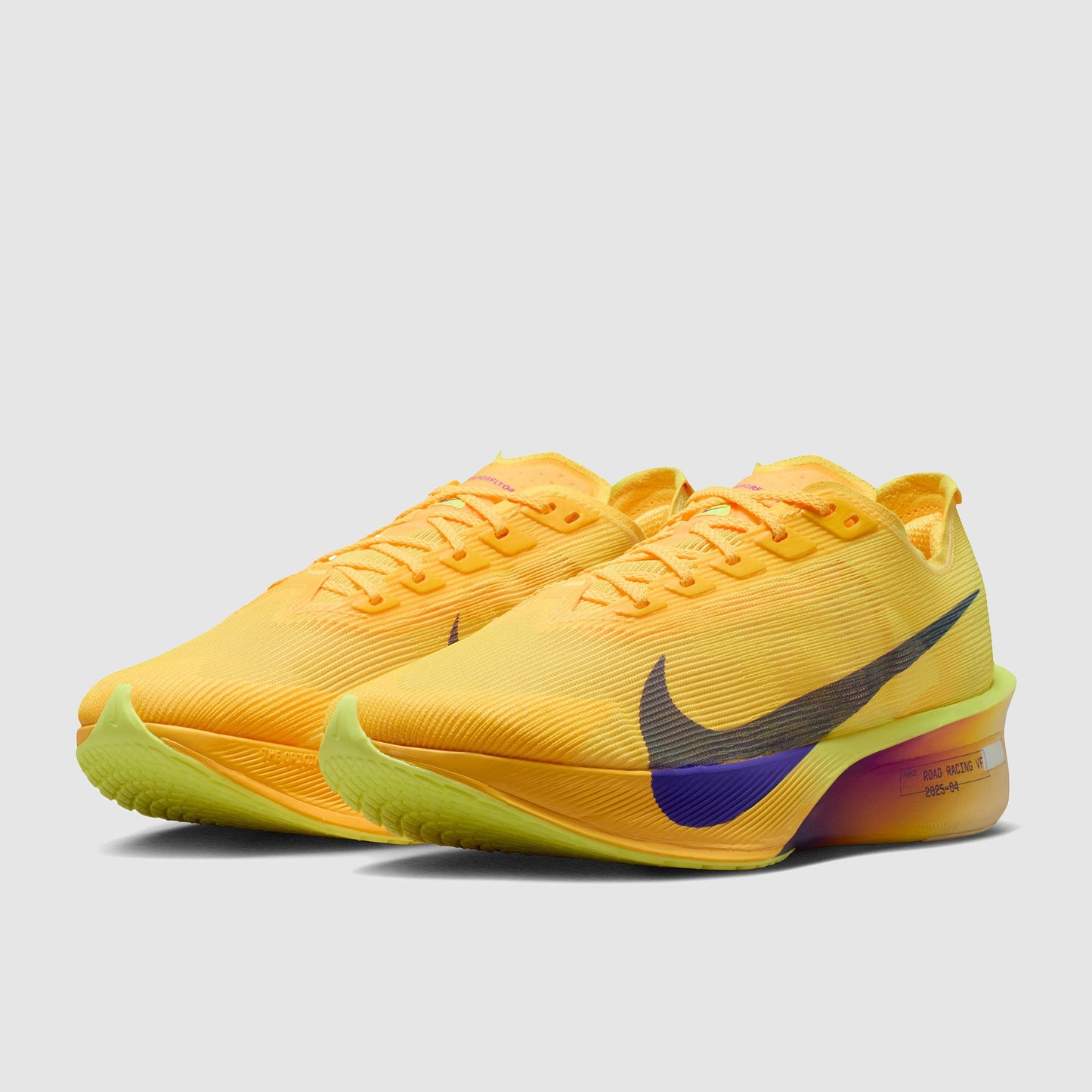 Nike Womens ZoomX Vaporfly Next% 4