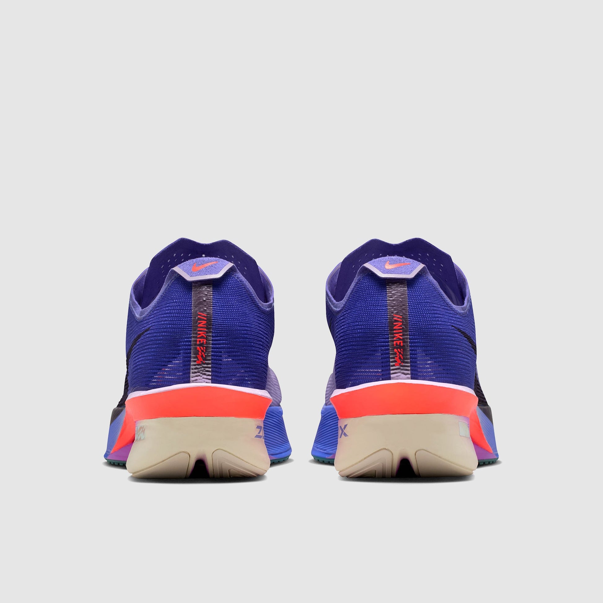 Nike Womens ZoomX Vaporfly Next% 4