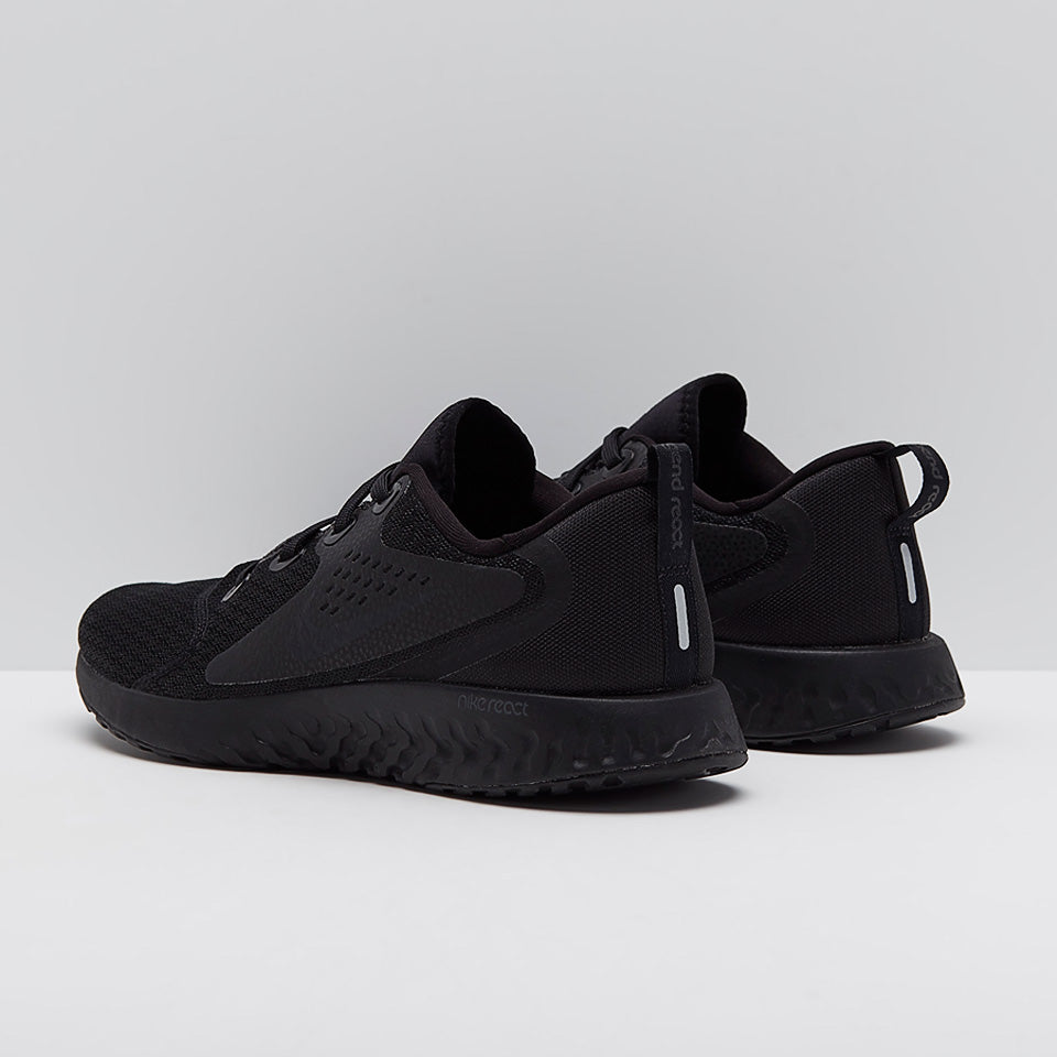 Nike Legend React