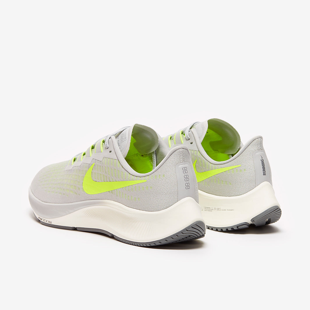 Nike Air Zoom Pegasus 37