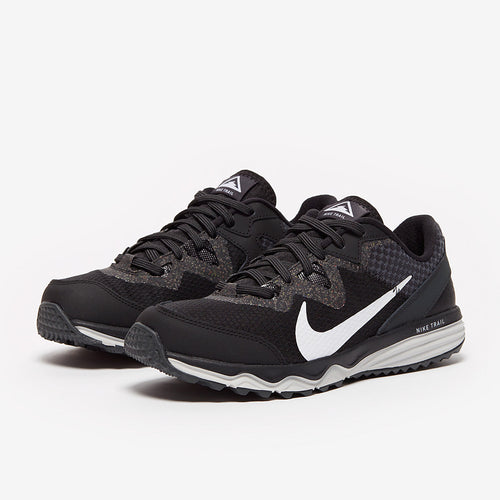 Nike Womens Juniper Trail - Black/White-Dk Smoke Grey