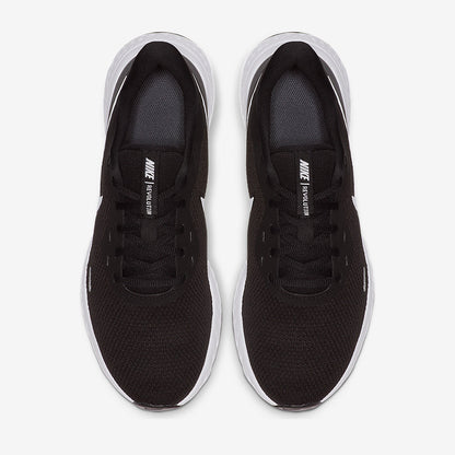 Nike Womens Revolution 5