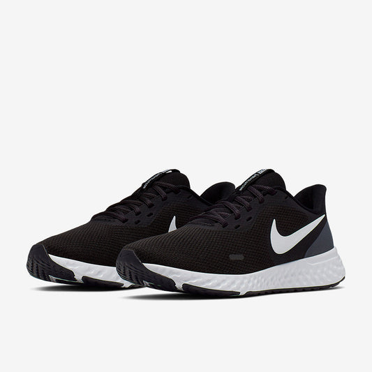 Nike Womens Revolution 5
