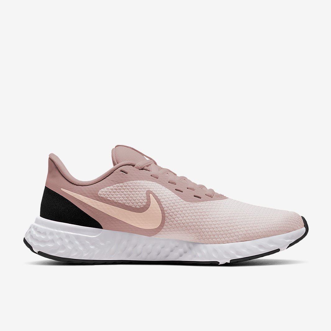 Nike Womens Revolution 5