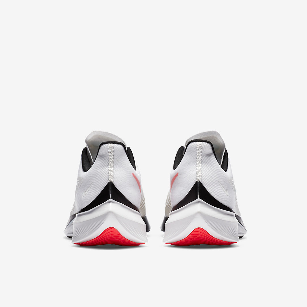 Nike Zoom Gravity 2