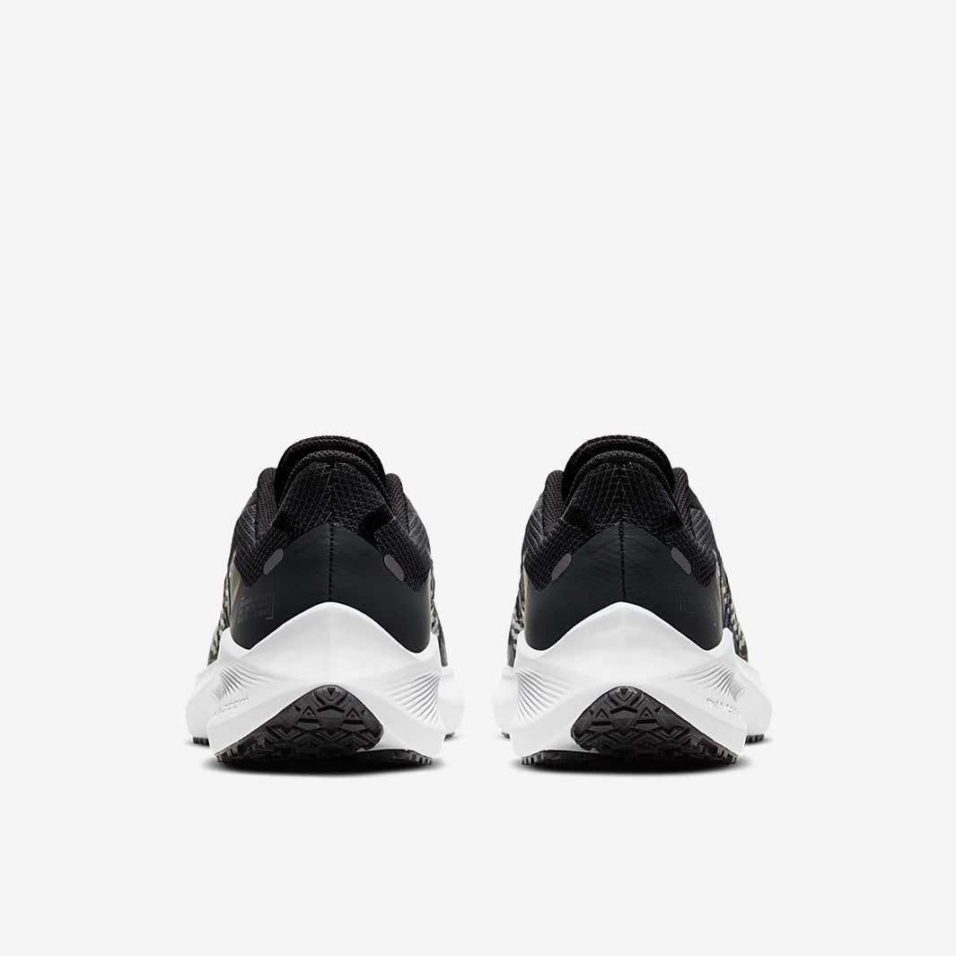Nike Womens Winflo 7 Shield