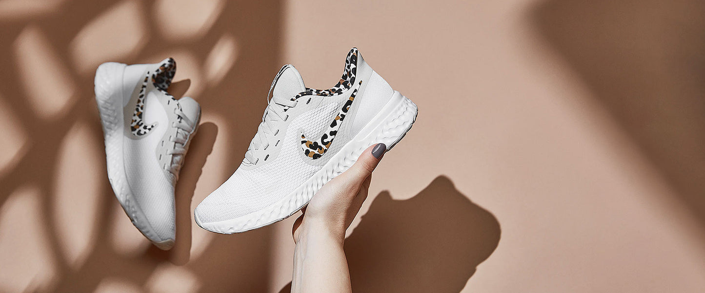 Nike Womens Revolution 5 - White/Black-Light Bone