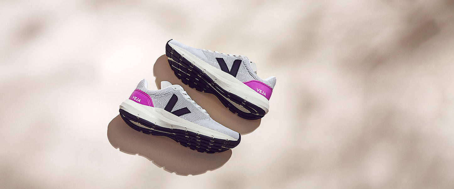 VEJA Womens Marlin - Chalk-Black