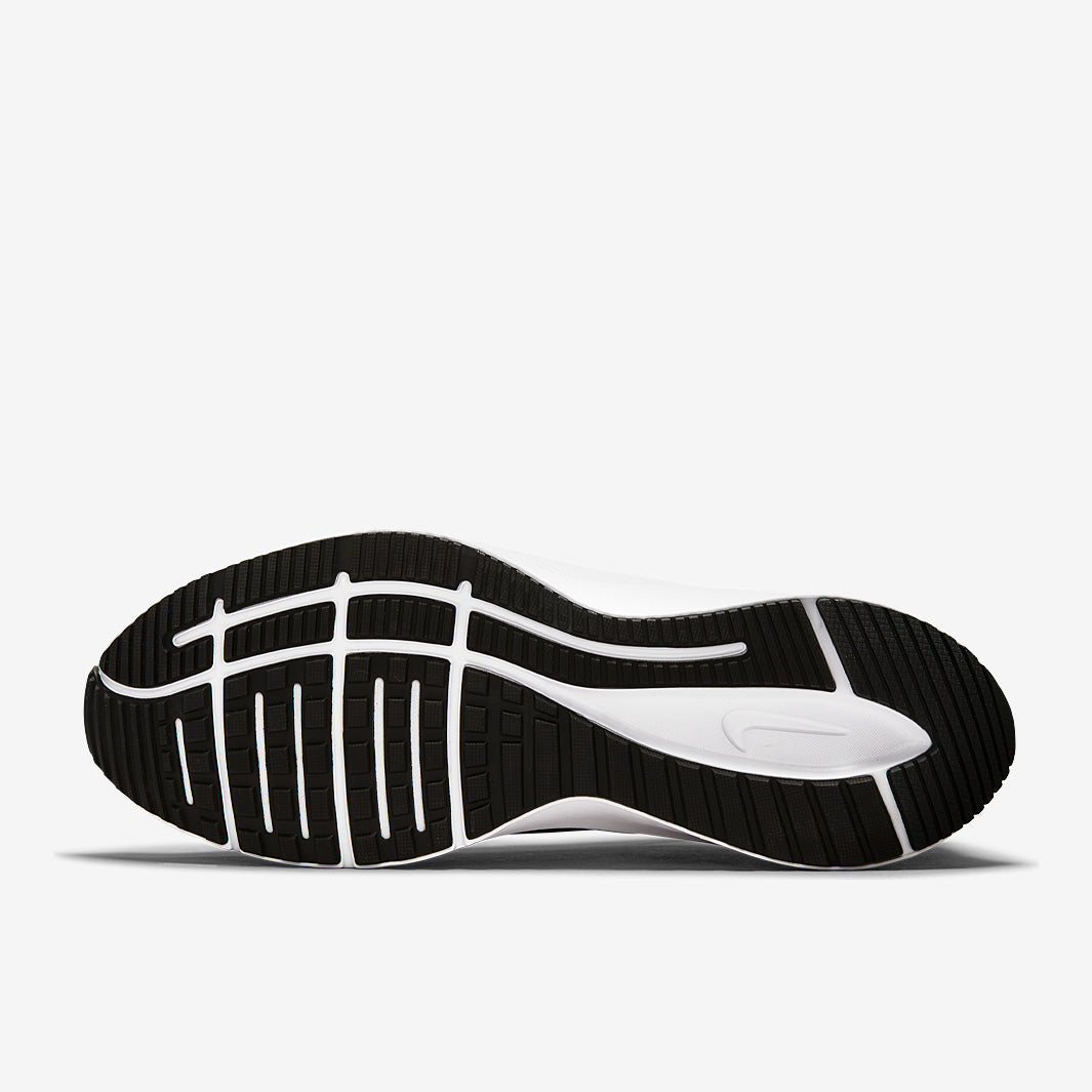 Nike Quest 4