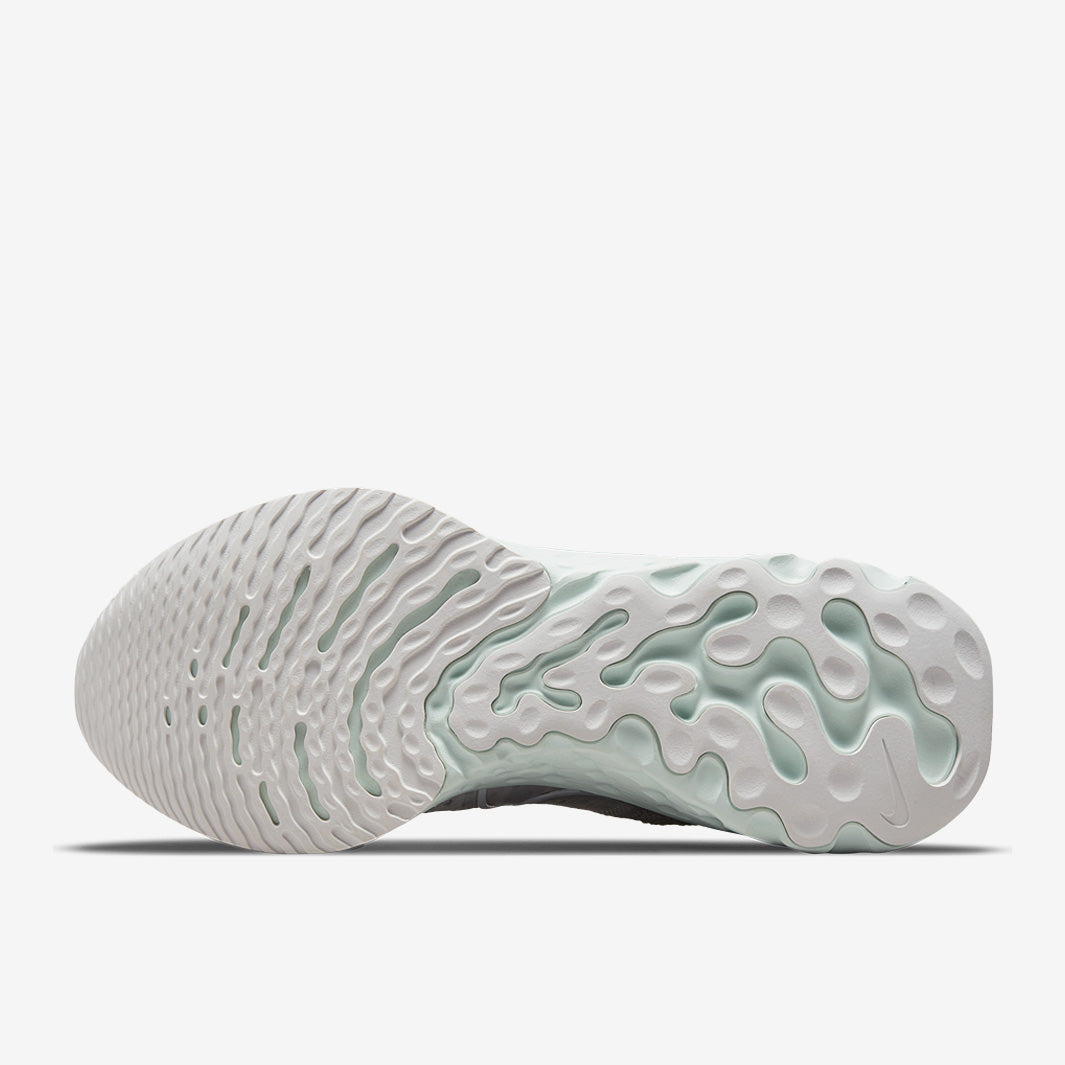 Nike Womens React Infinity Run Flyknit 2 - Platinum Tint/White