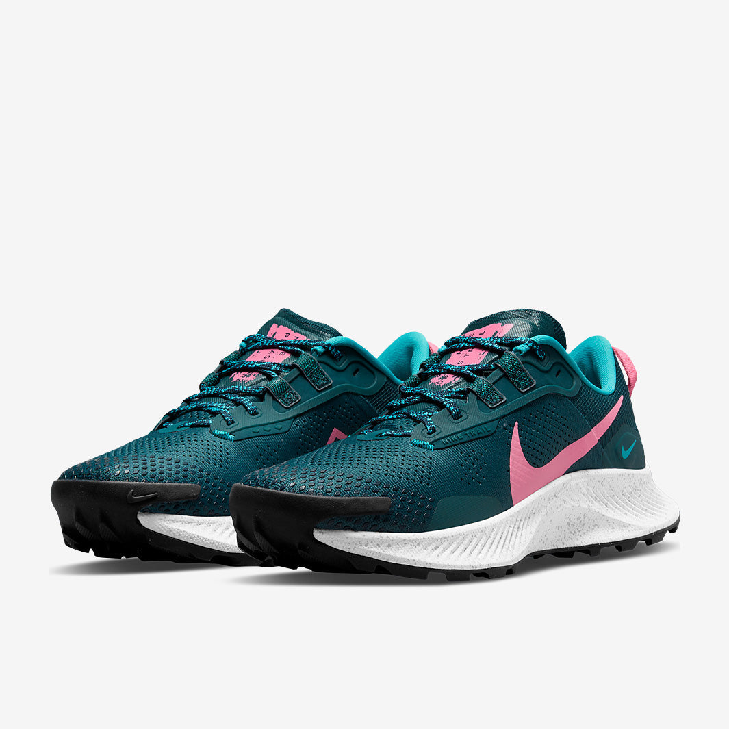 Nike Womens Pegasus Trail 3