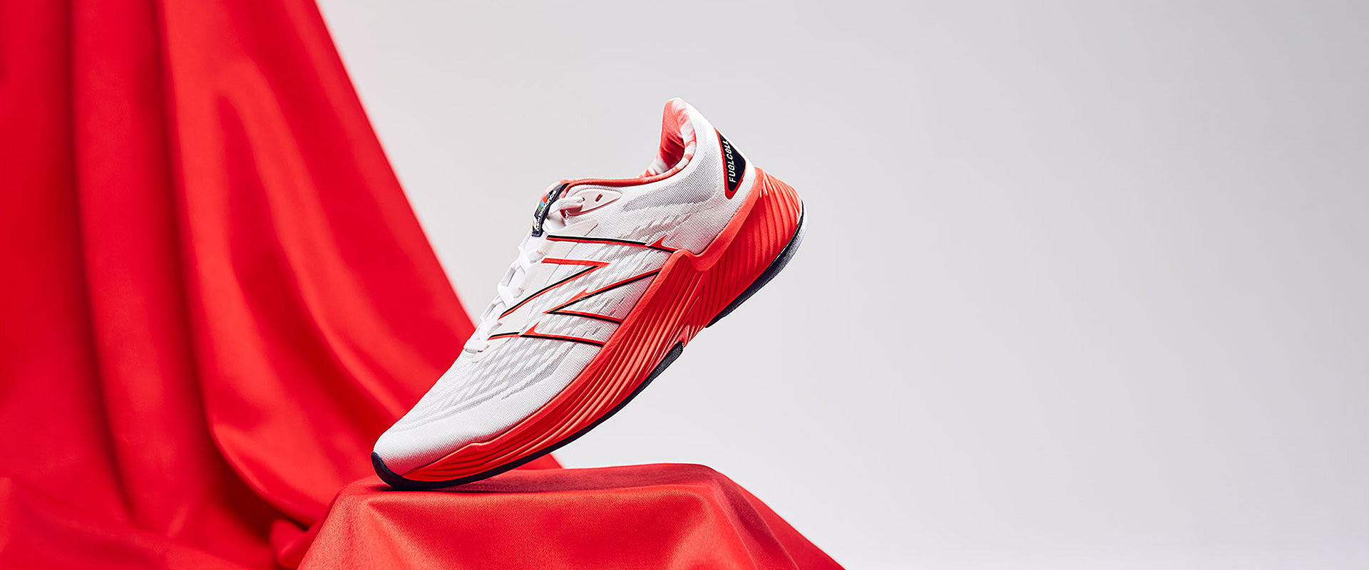 New Balance Womens FuelCell Prism v2