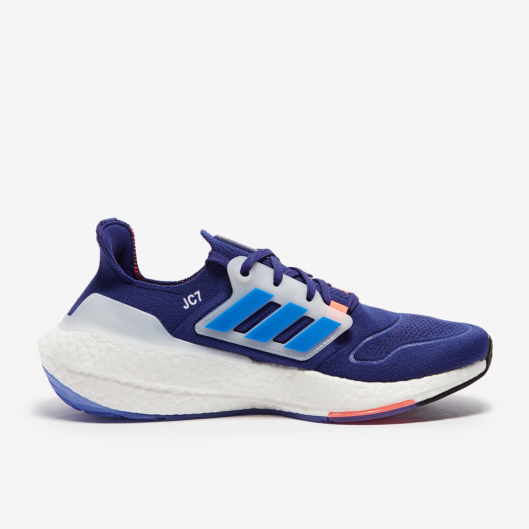 adidas Ultraboost 22