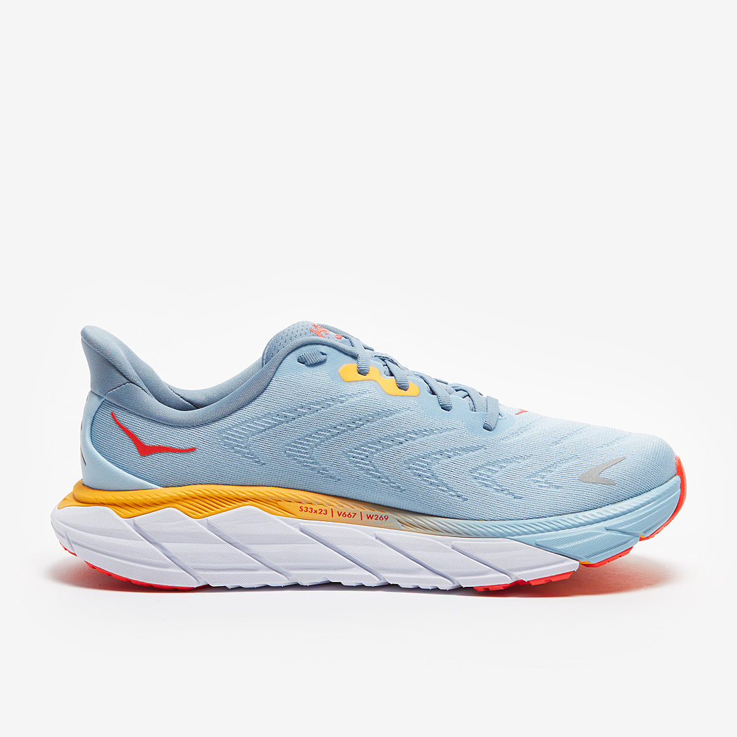 Hoka Arahi 6