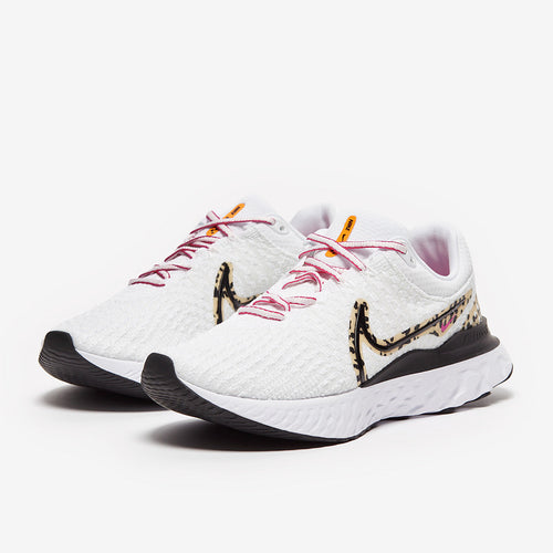 Nike Womens React Infinity Flyknit 3 - White/Black-Wheat Grass
