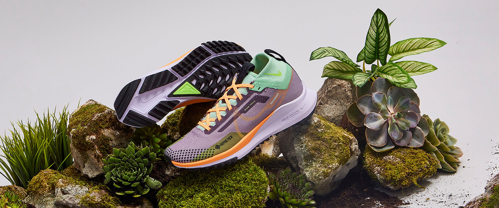 Nike Womens React Pegasus Trail 4 GORE-TEX - Purple Smoke/Peach Cream