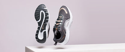 Nike Womens React Escape Run 2 - Dk Smoke Grey/Metallic Copper