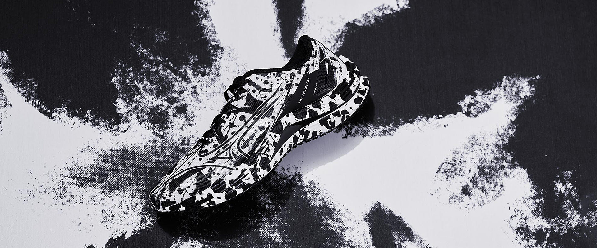 Mizuno Unisex Wave Rebellion Flash
