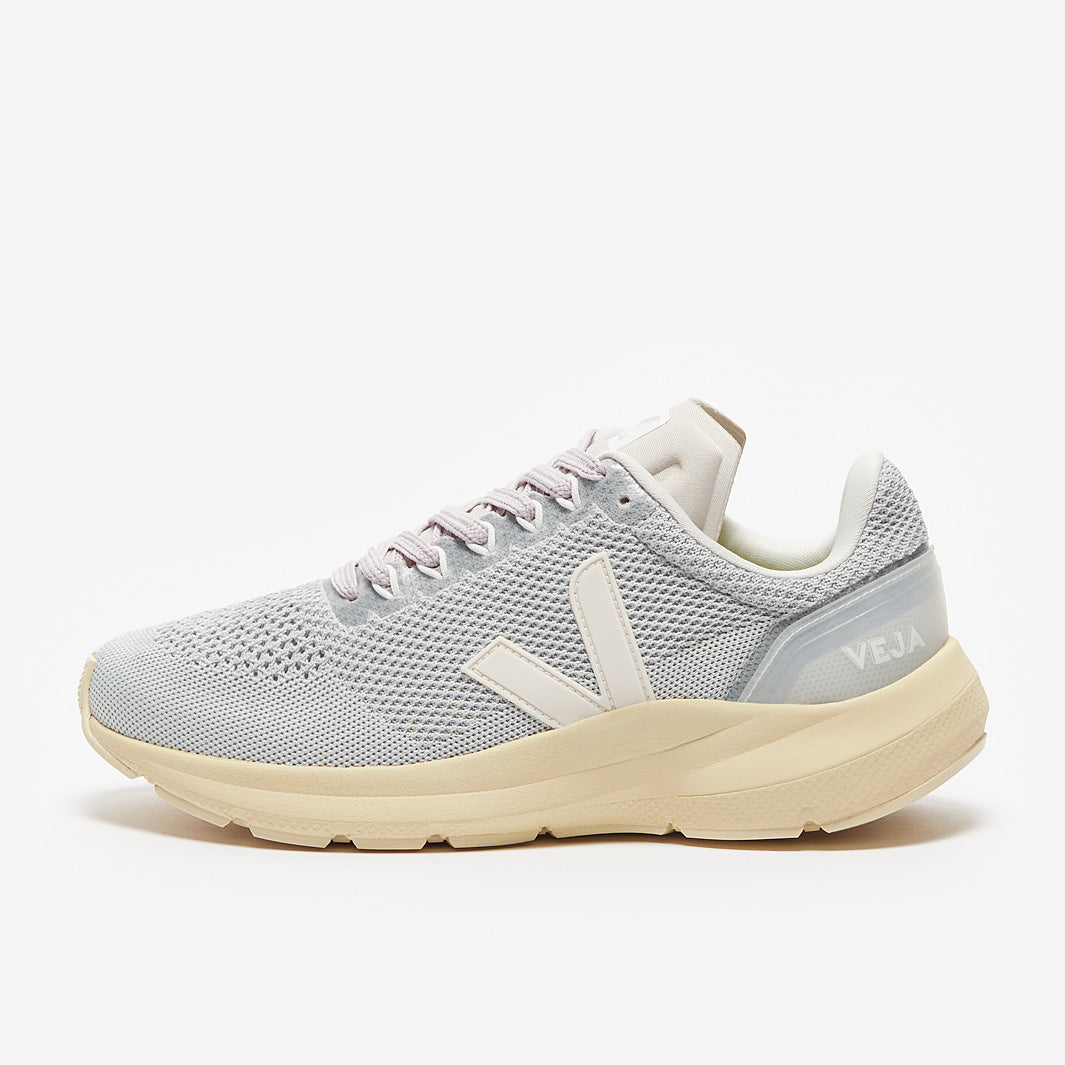 Veja Womens Marlin LT