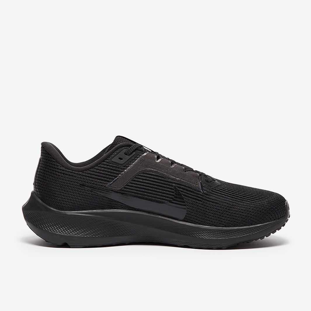 Nike Pegasus 40 - Black/Black