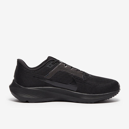 Nike Pegasus 40 - Black/Black