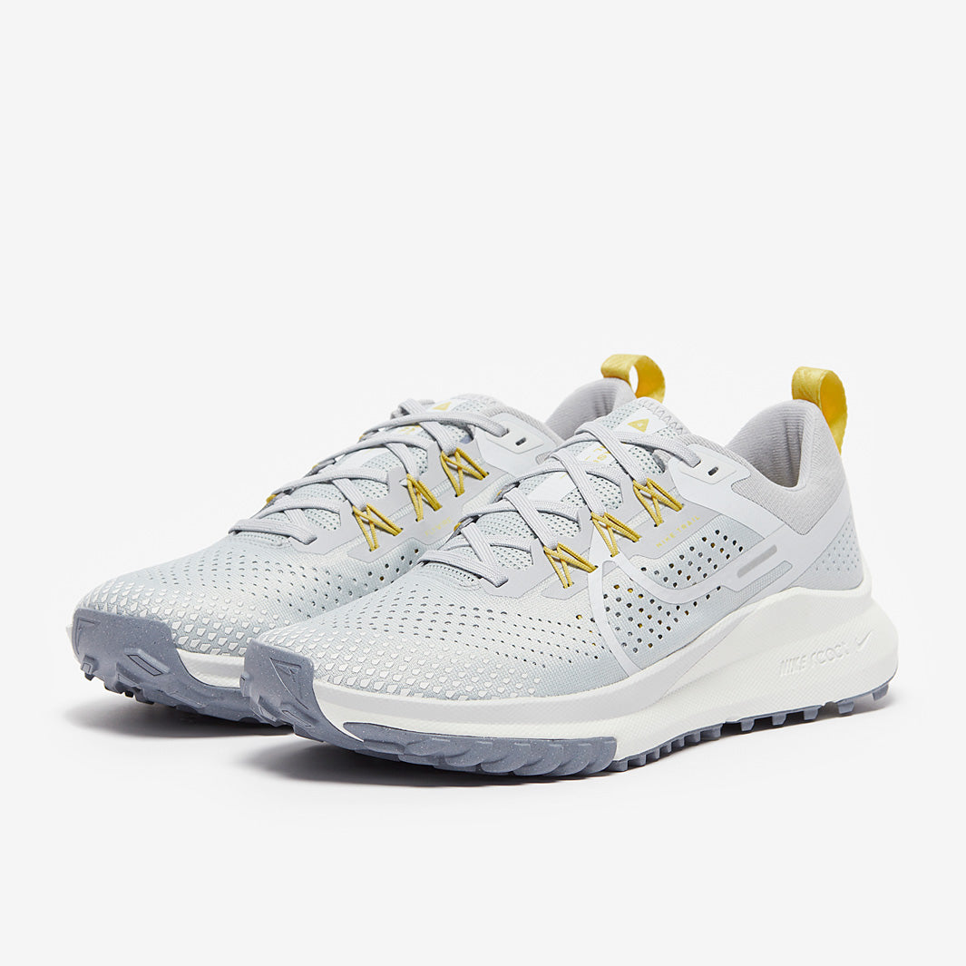 Nike Pegasus Trail 4 - Wolf Grey/Pure Platinum