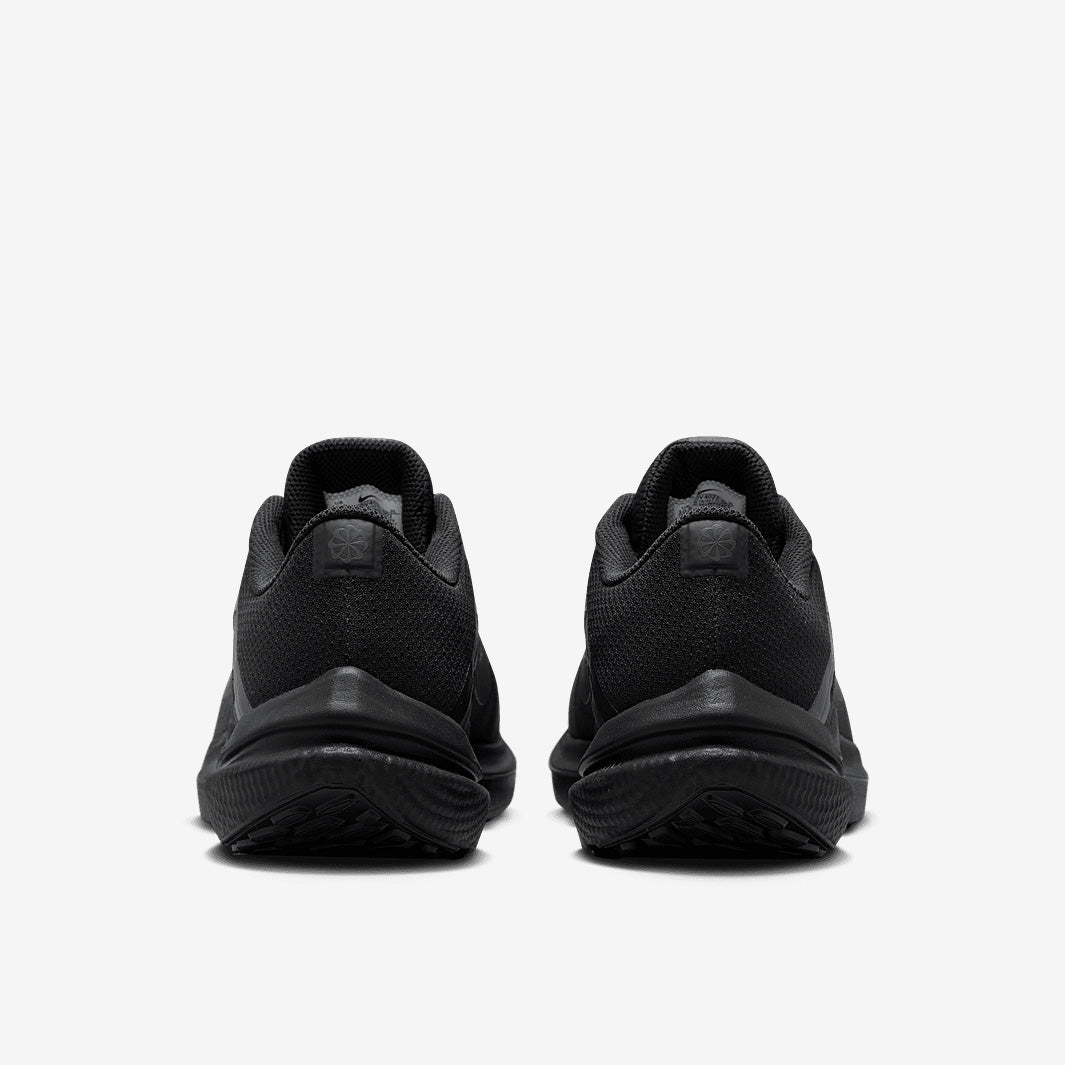 Nike Winflo 10 - Black/Black-Black