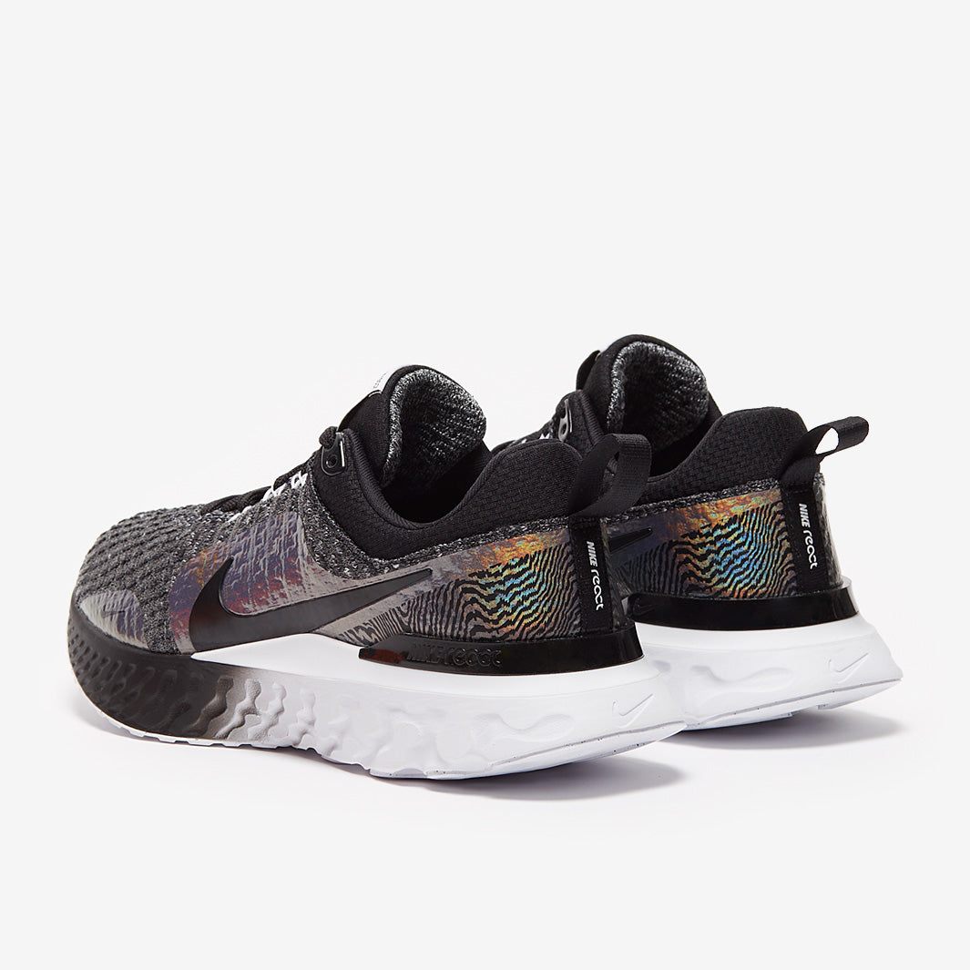 Nike Womens Infinity Run FK 3