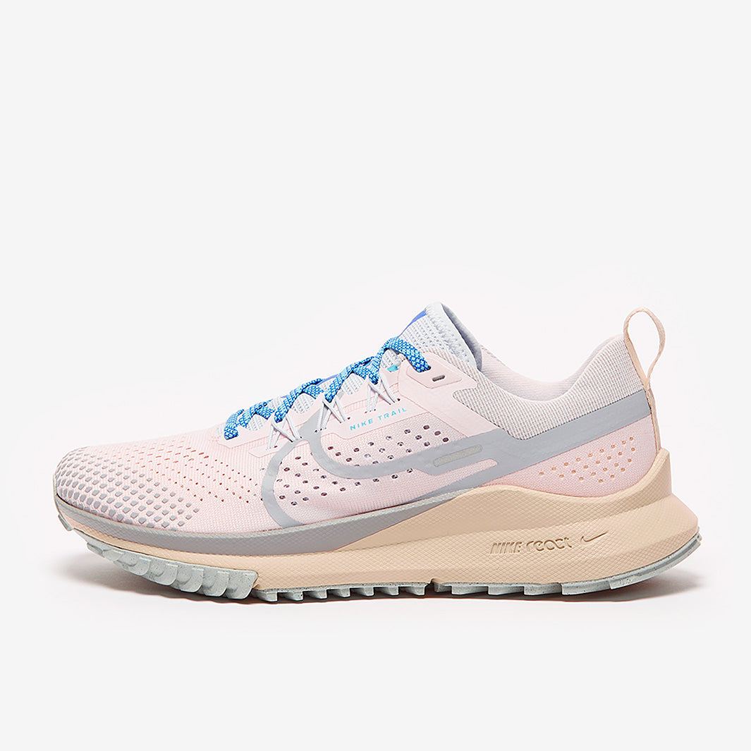 Nike Womens Pegasus Trail 4