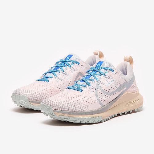 Nike Womens Pegasus Trail 4