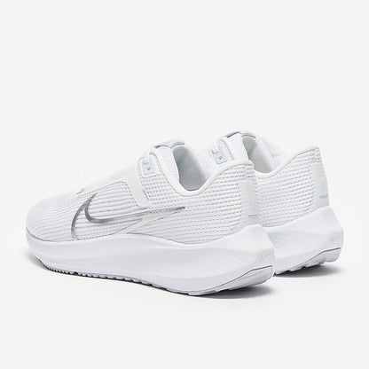 Nike Womens Pegasus 40 - White/Metallic Silver