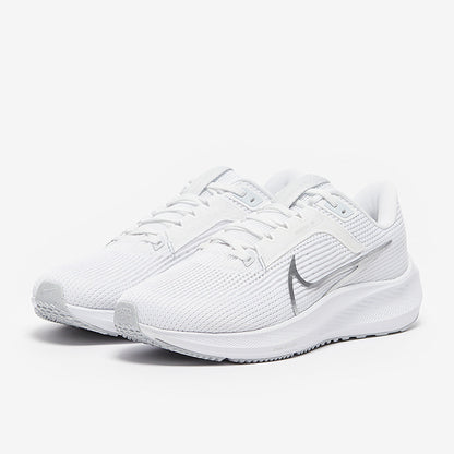 Nike Womens Pegasus 40 - White/Metallic Silver