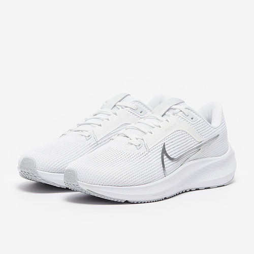 Nike Womens Pegasus 40 - White/Metallic Silver