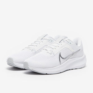 Nike Womens Pegasus 40 - White/Metallic Silver