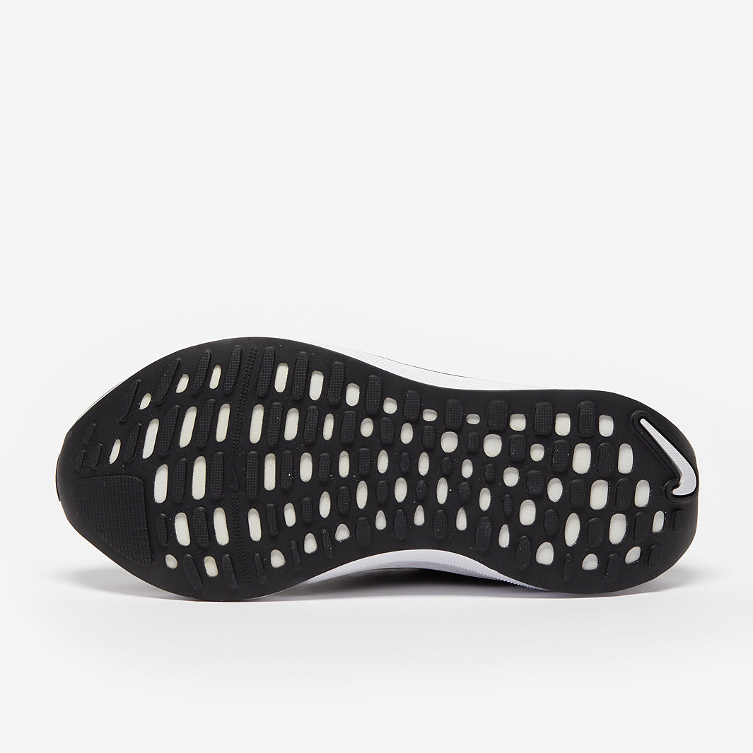 Nike Womens Infinity Run Flyknit 4 - Black/White
