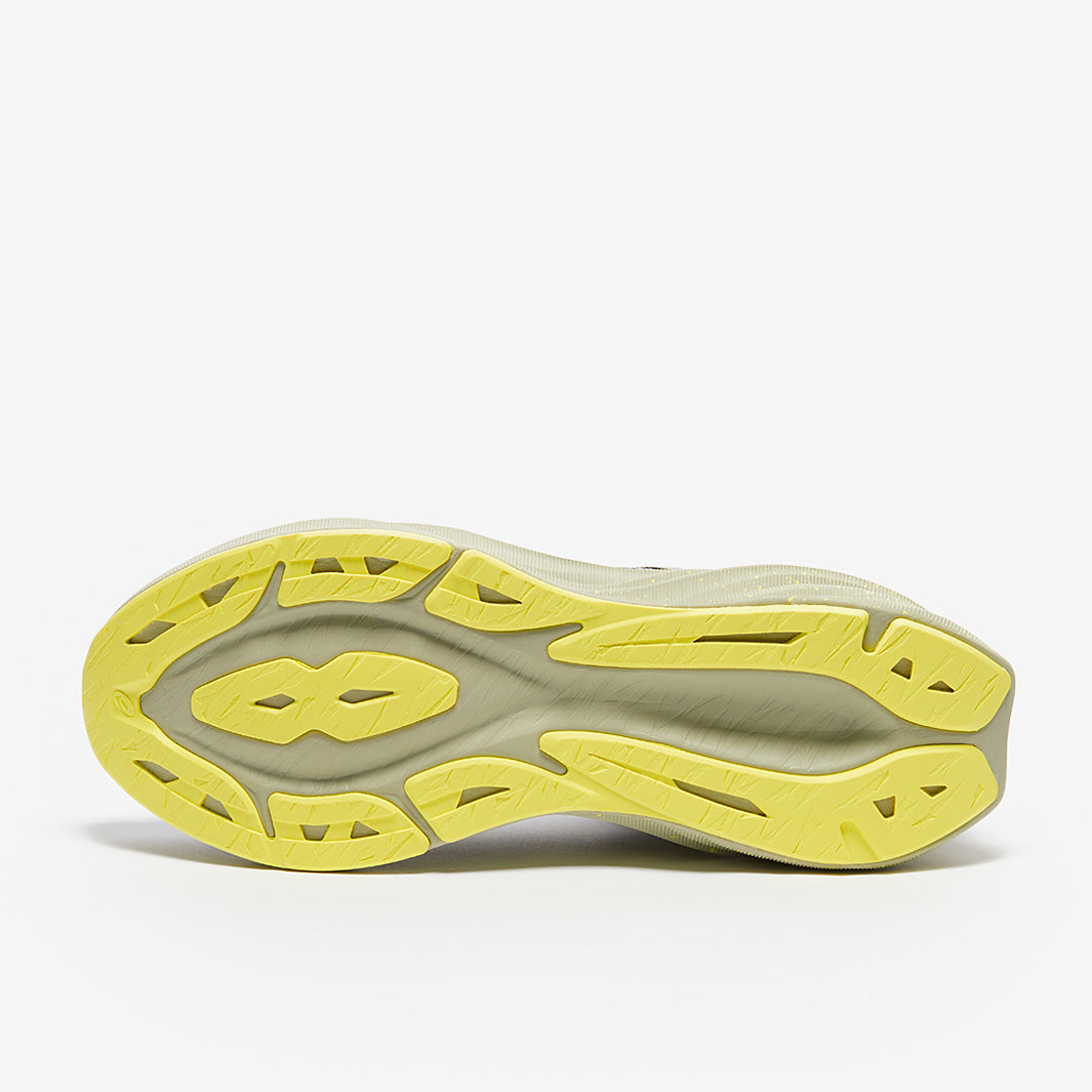 ASICS Novablast 3 LE