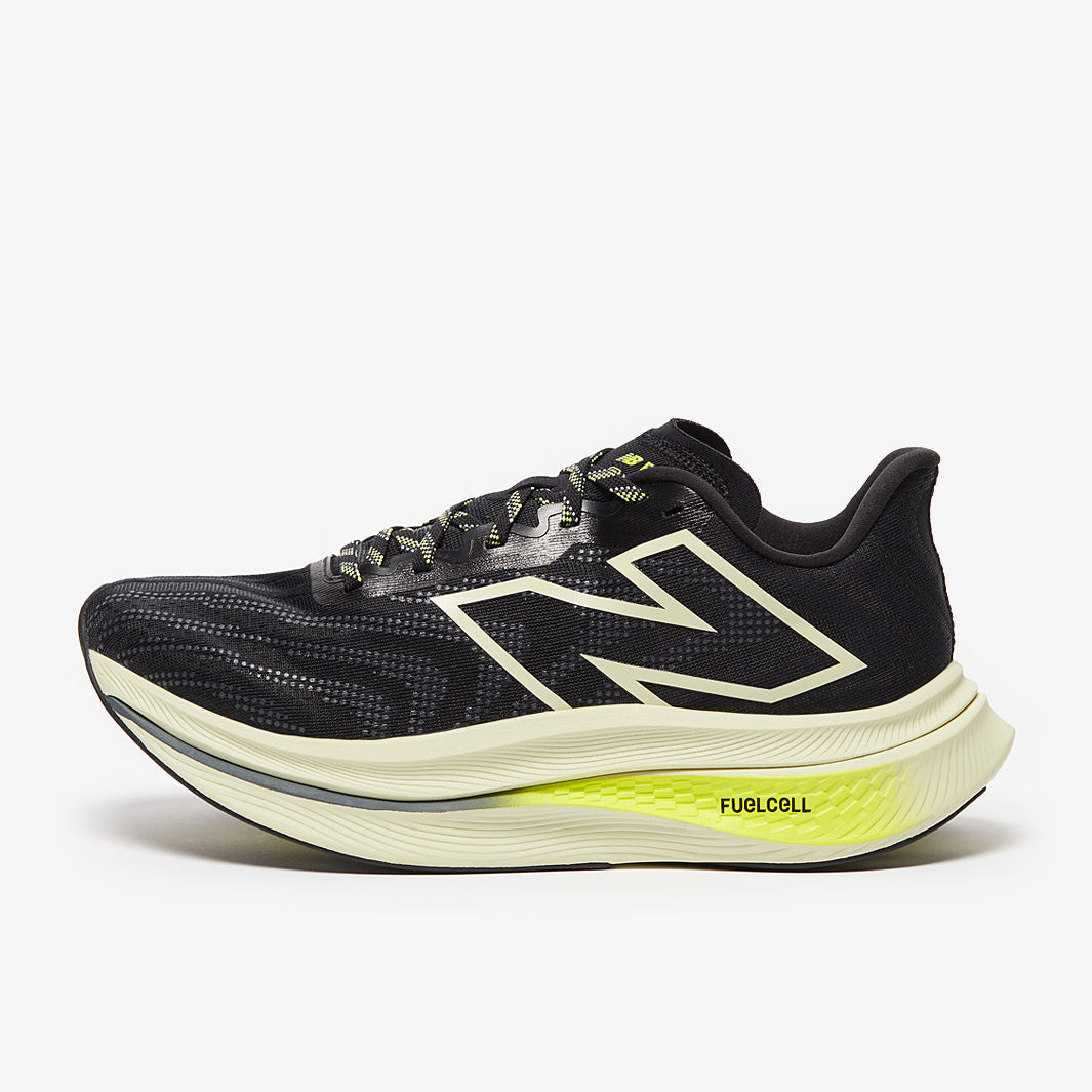 New Balance FuelCell SuperComp Trainer v2