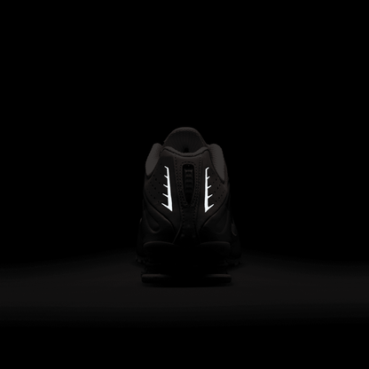 Women's Nike Shox R4 "Barely Rose"