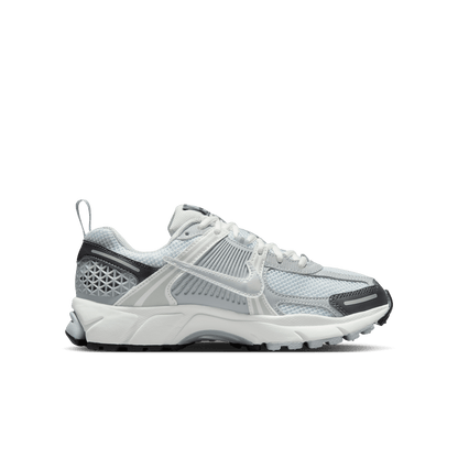 Big Kids' Nike Vomero 5 "Pure Platinum Metallic Silver"