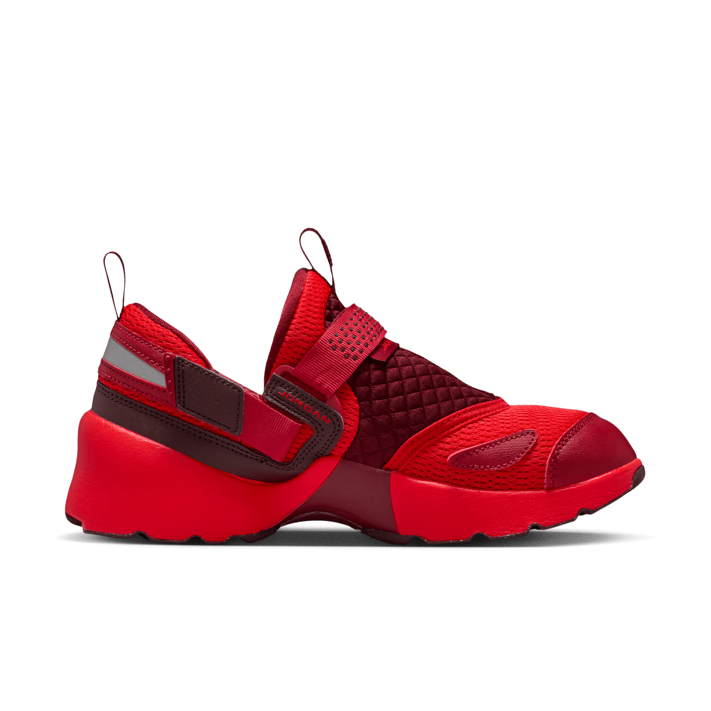 Women's Jordan Trunner LX "Chile Red"