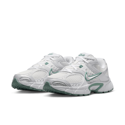 Women's Nike V5 RNR "Summit White Cannon"