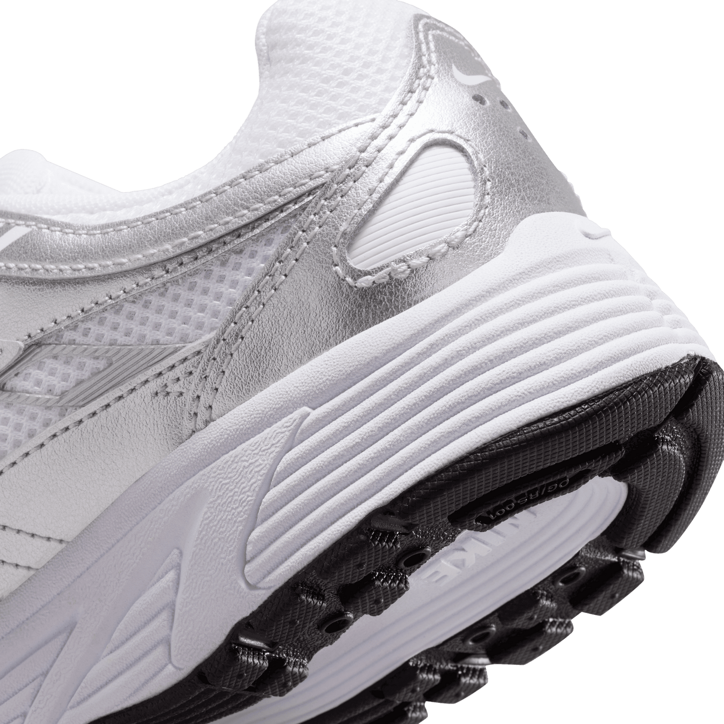 Big Kids' Nike P-6000 "White & Metallic Silver"