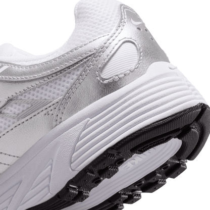 Big Kids' Nike P-6000 "White & Metallic Silver"