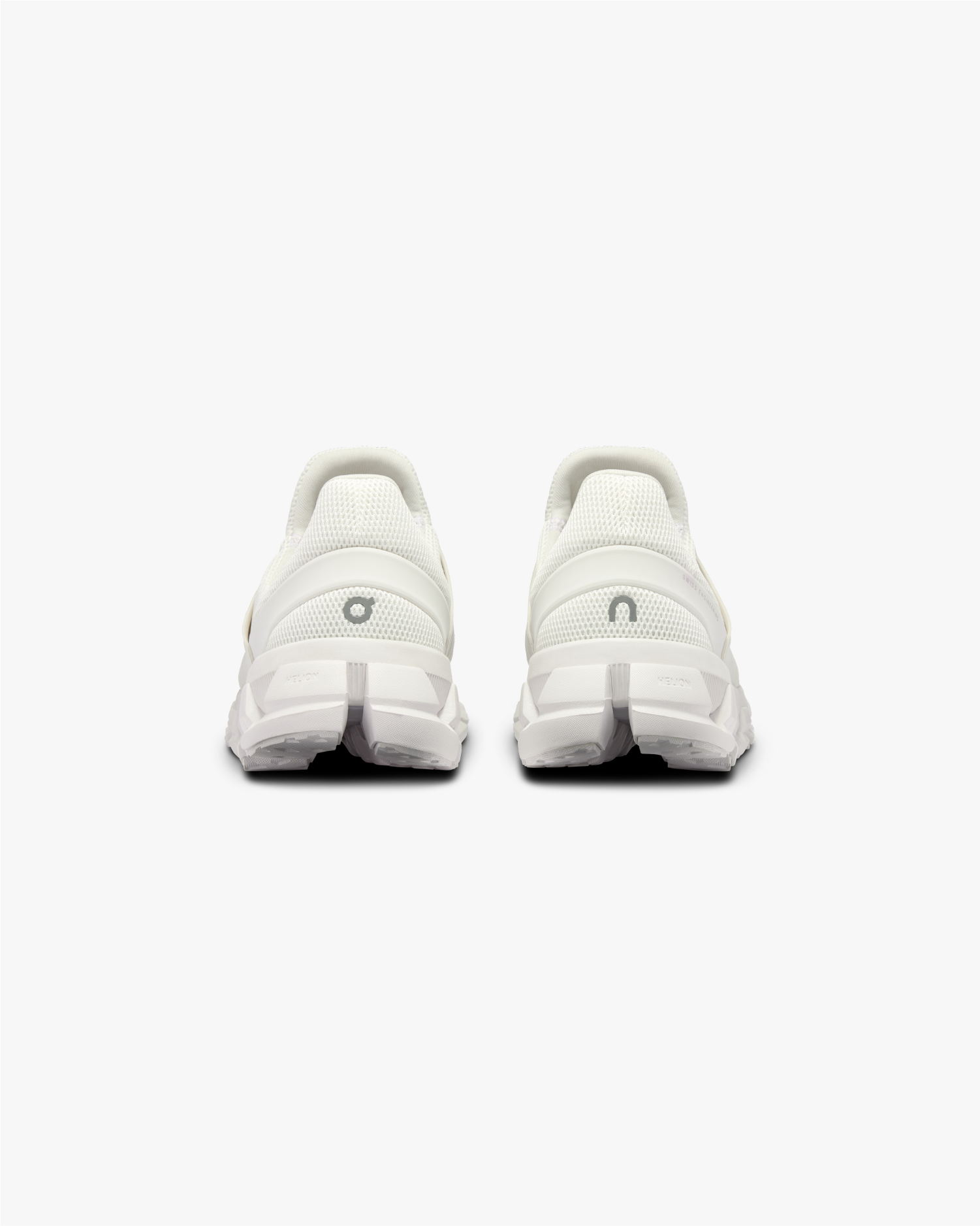 On Running Cloudswift 3 AD All White